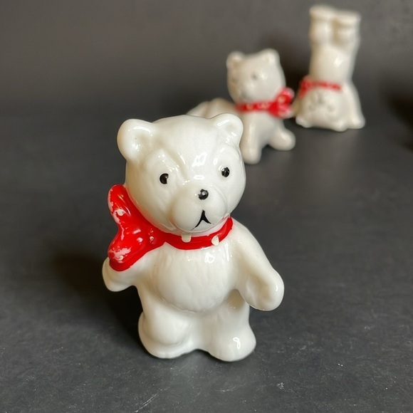 Set of (4) Porcelain/china Posing Polar Bears with Red Bows - Picture 3 of 12